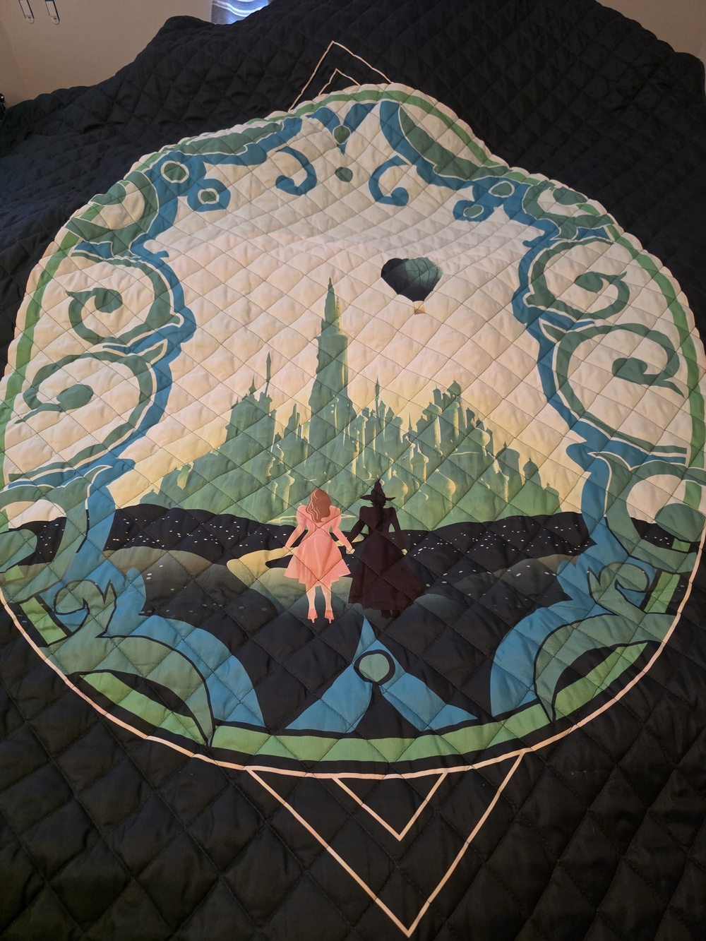 Universal Wicked Twin Reverse Quilt